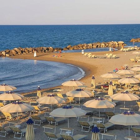 Hotel Holiday Sunshine Summer Misano Adriatico Luaran gambar