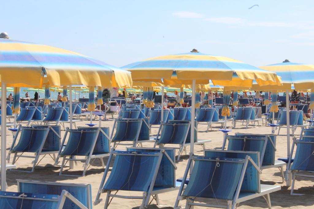 Hotel Holiday Sunshine Summer Misano Adriatico Luaran gambar
