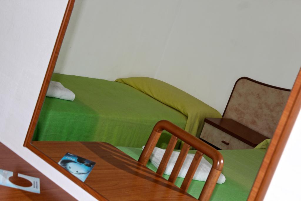 Hotel Holiday Sunshine Summer Misano Adriatico Luaran gambar