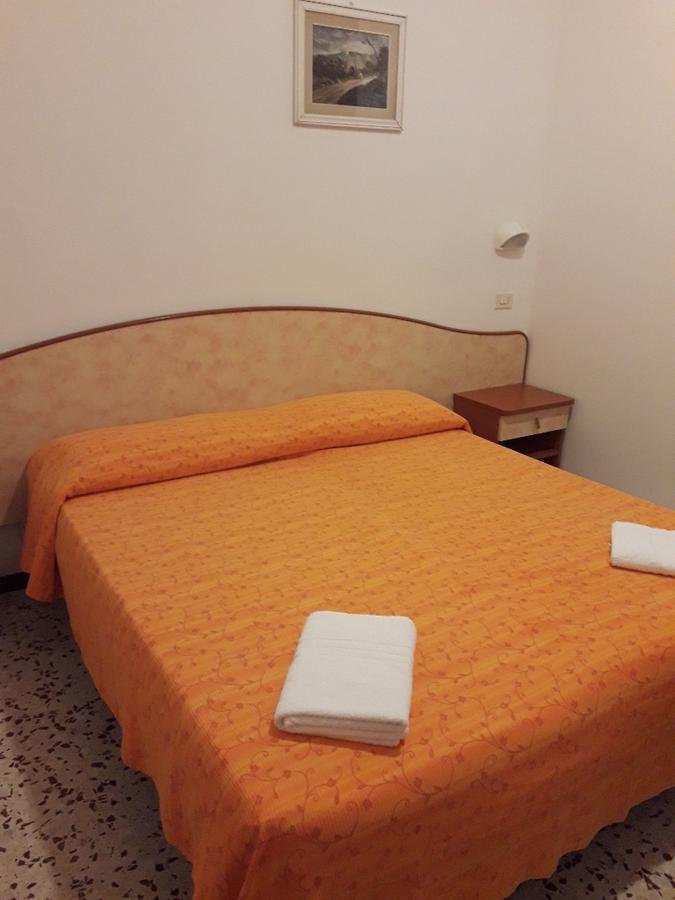 Hotel Holiday Sunshine Summer Misano Adriatico Luaran gambar